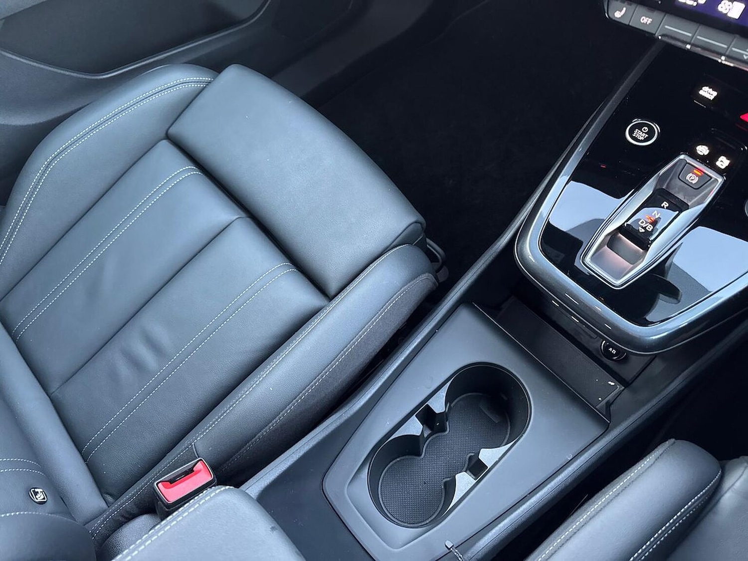 Used Audi Q4 e-tron 2025 for sale - 76853942: Photo 13