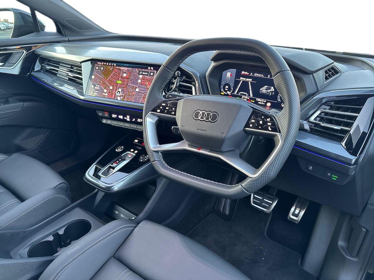 Used Audi Q4 e-tron 2025 for sale - 76853942: Photo 15