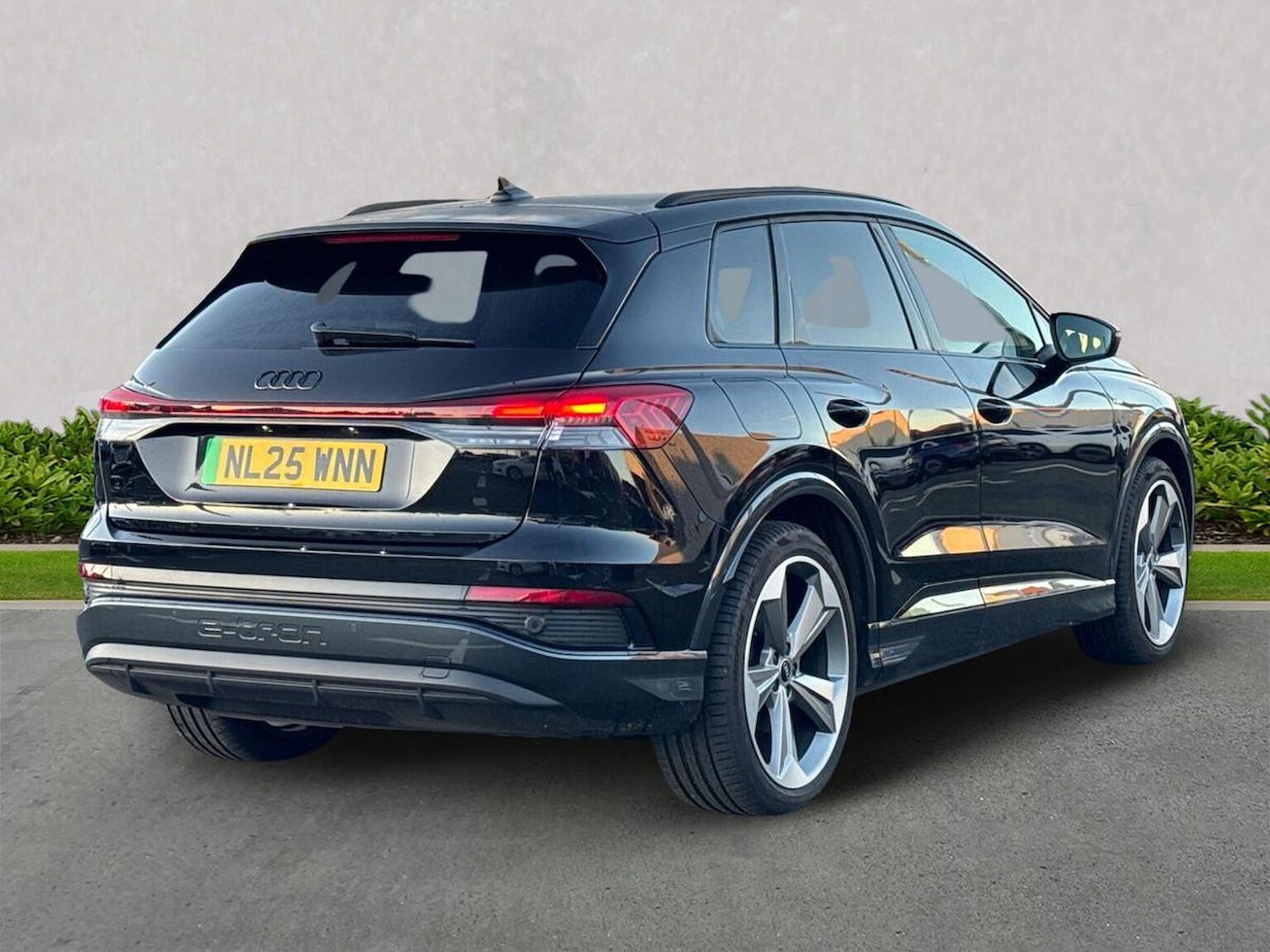 Used Audi Q4 e-tron 2025 for sale - 76853942: Photo 18