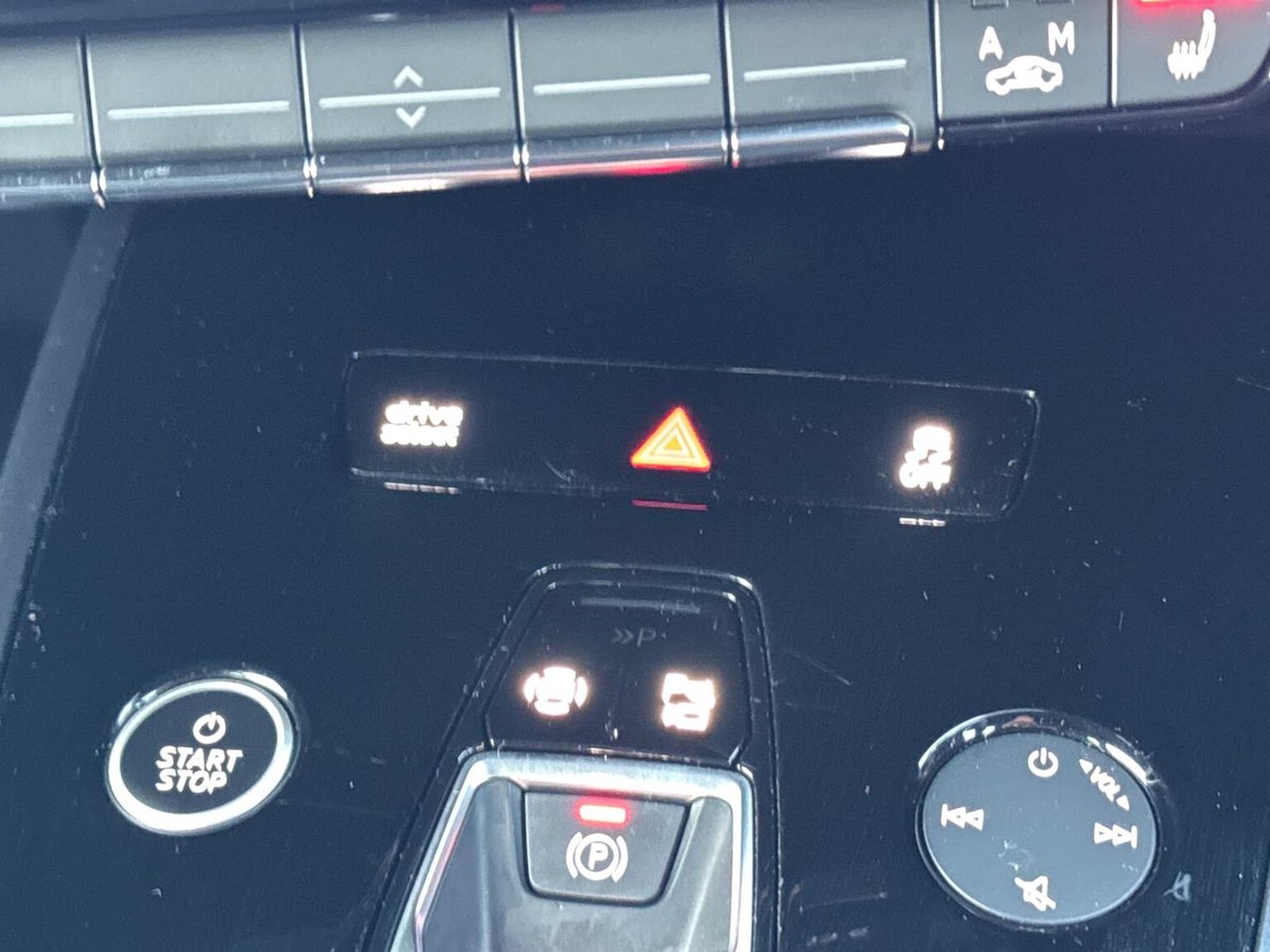 Used Audi Q4 e-tron 2025 for sale - 76853942: Photo 22