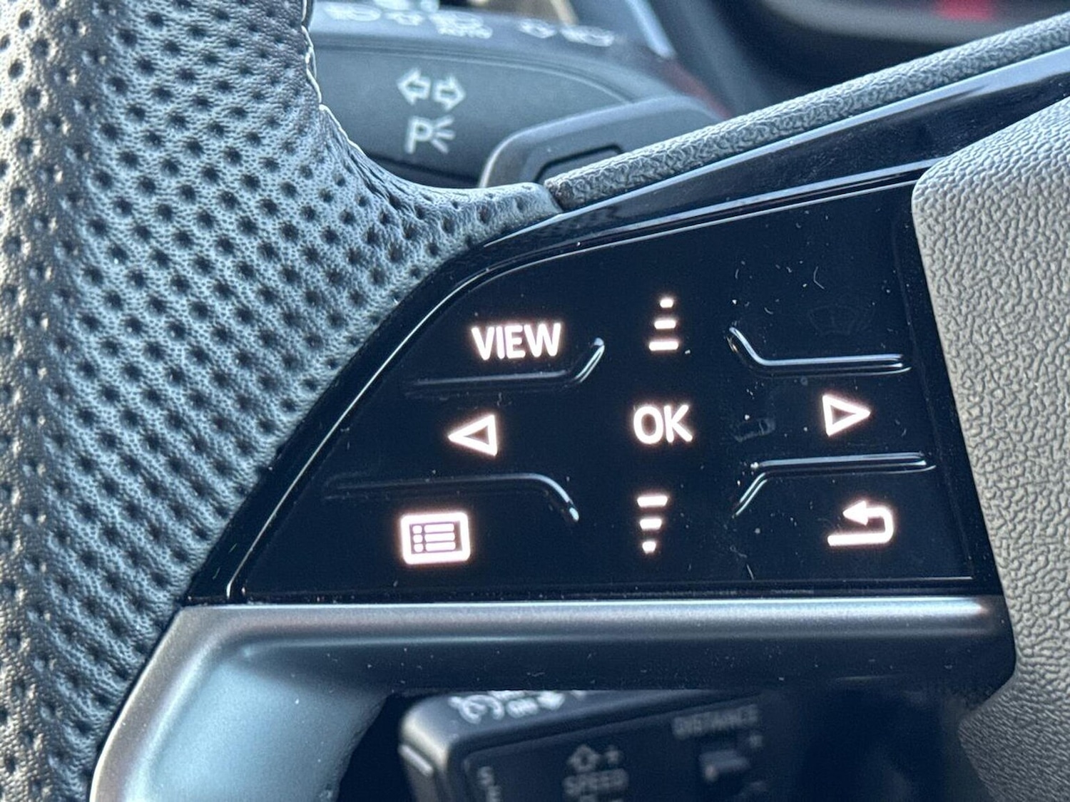 Used Audi Q4 e-tron 2025 for sale - 76853942: Photo 27