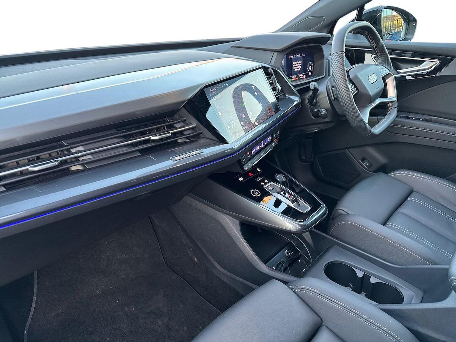 Used Audi Q4 e-tron 2025 for sale - 76853942: Photo 7