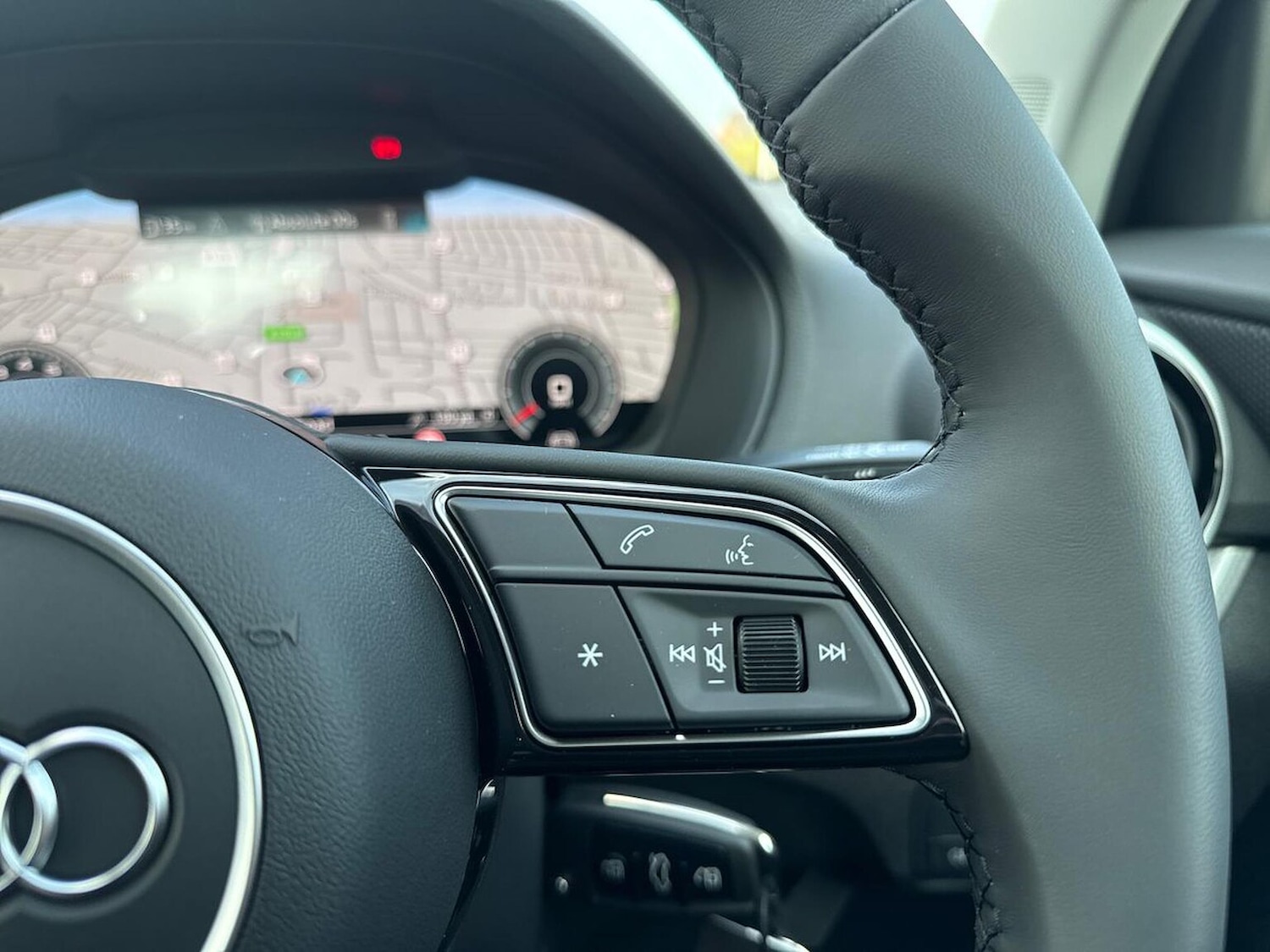 Used Audi Q2 2025 for sale - 76342945: Photo 26