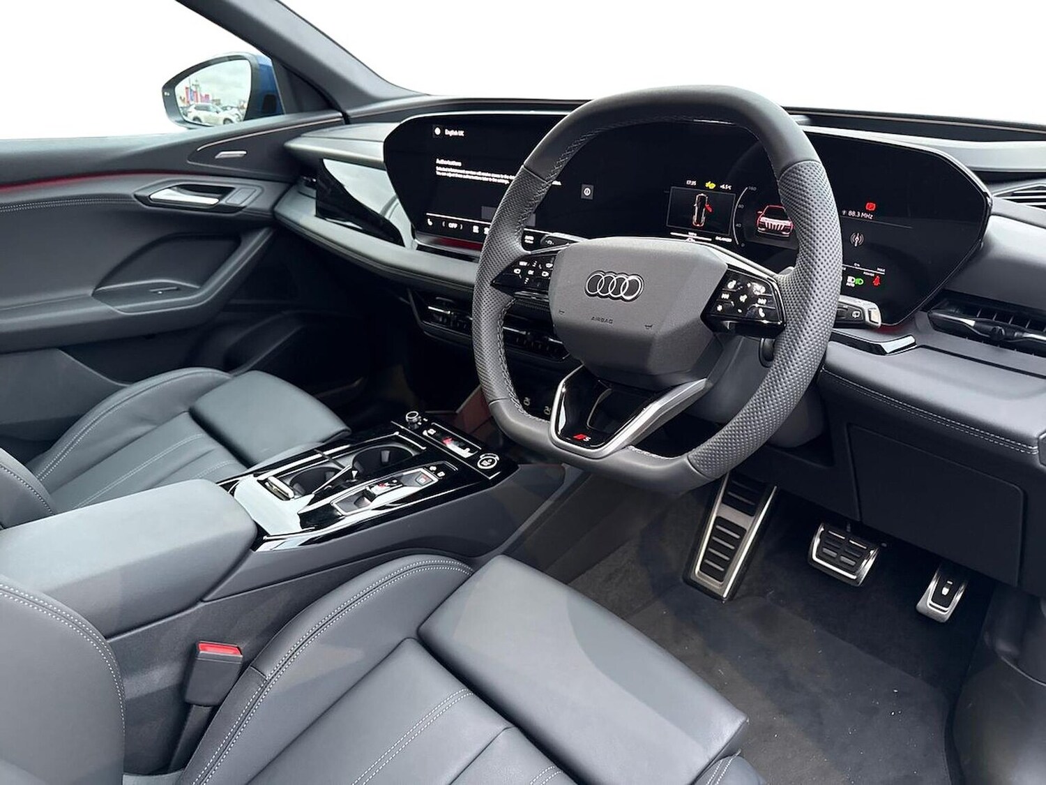 Used Audi Q6 e-tron 2025 for sale - 76171521: Photo 15