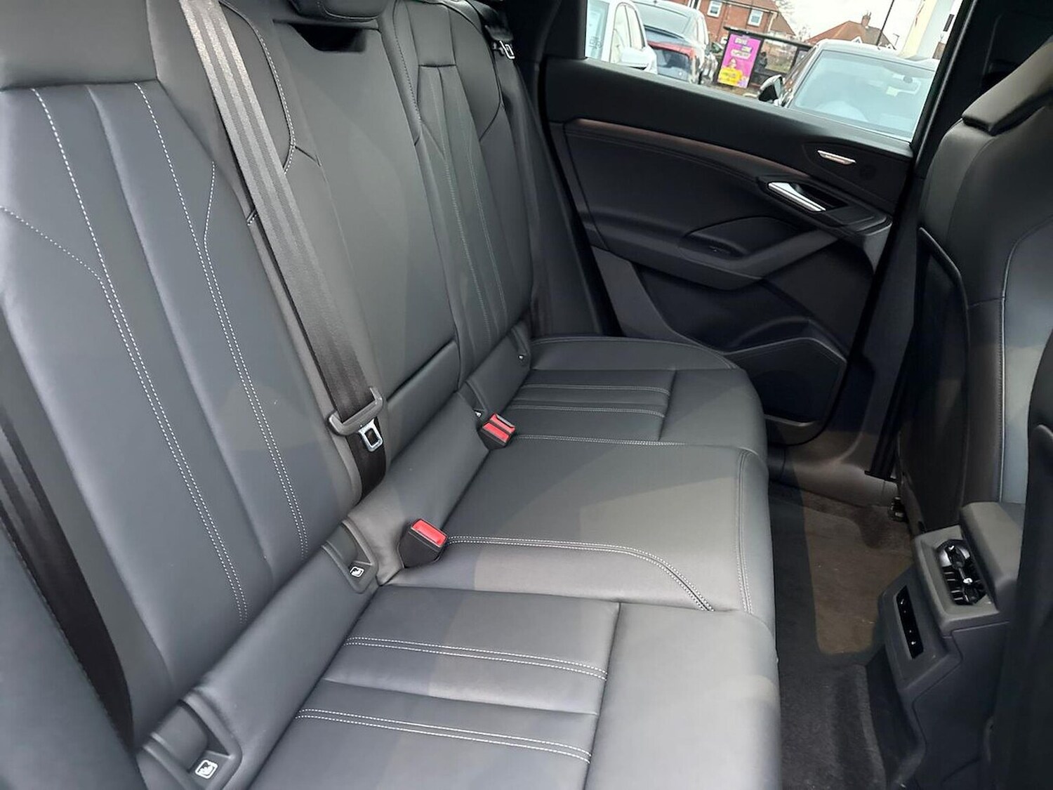 Used Audi Q6 e-tron 2025 for sale - 76171521: Photo 16