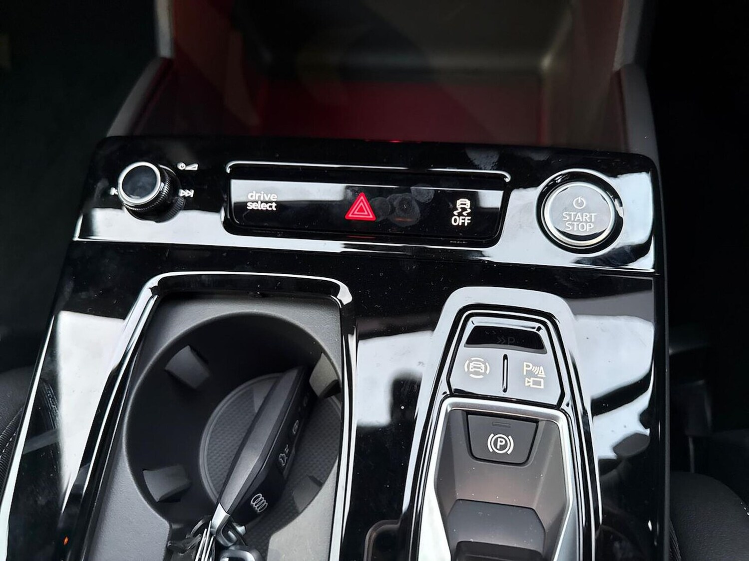 Used Audi Q6 e-tron 2025 for sale - 76171521: Photo 22