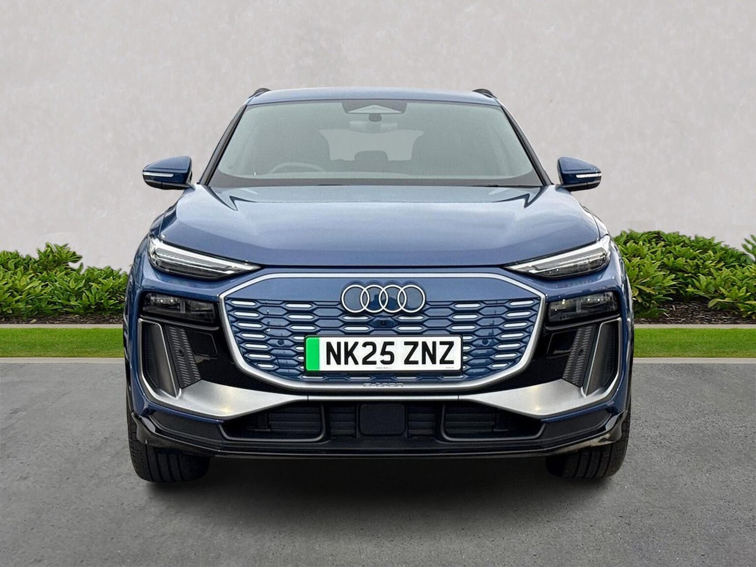 Used Audi Q6 e-tron 2025 for sale - 76171521: Photo 5