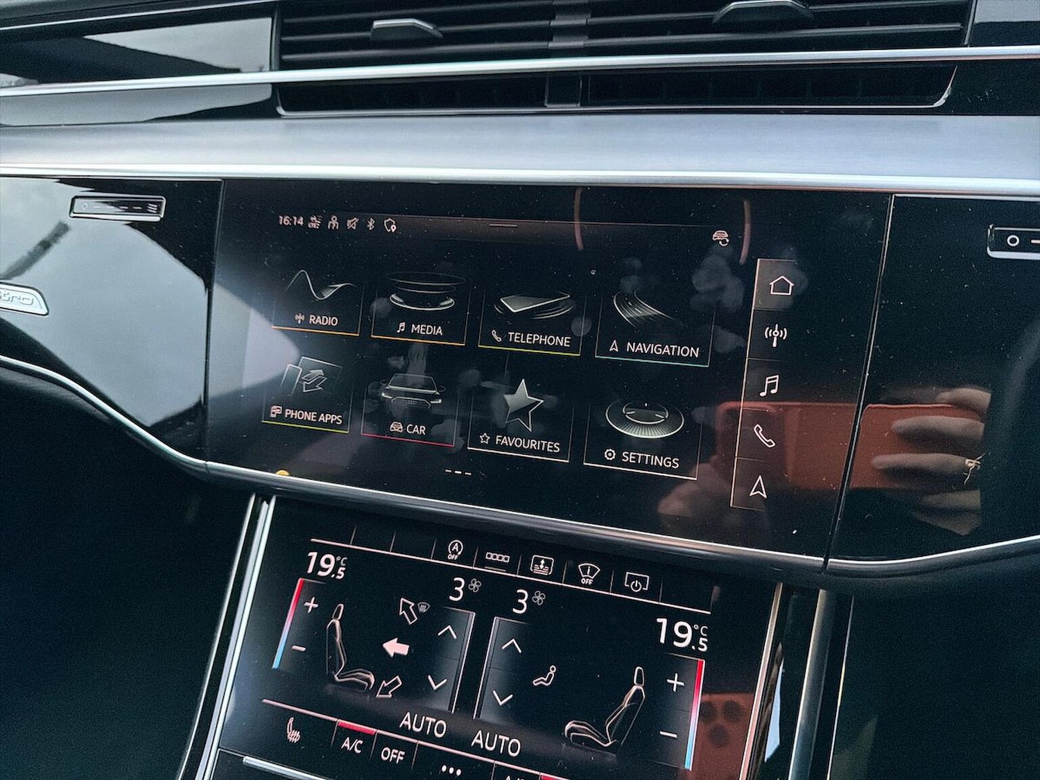 Used Audi A8 2023 for sale - 76506178: Photo 11