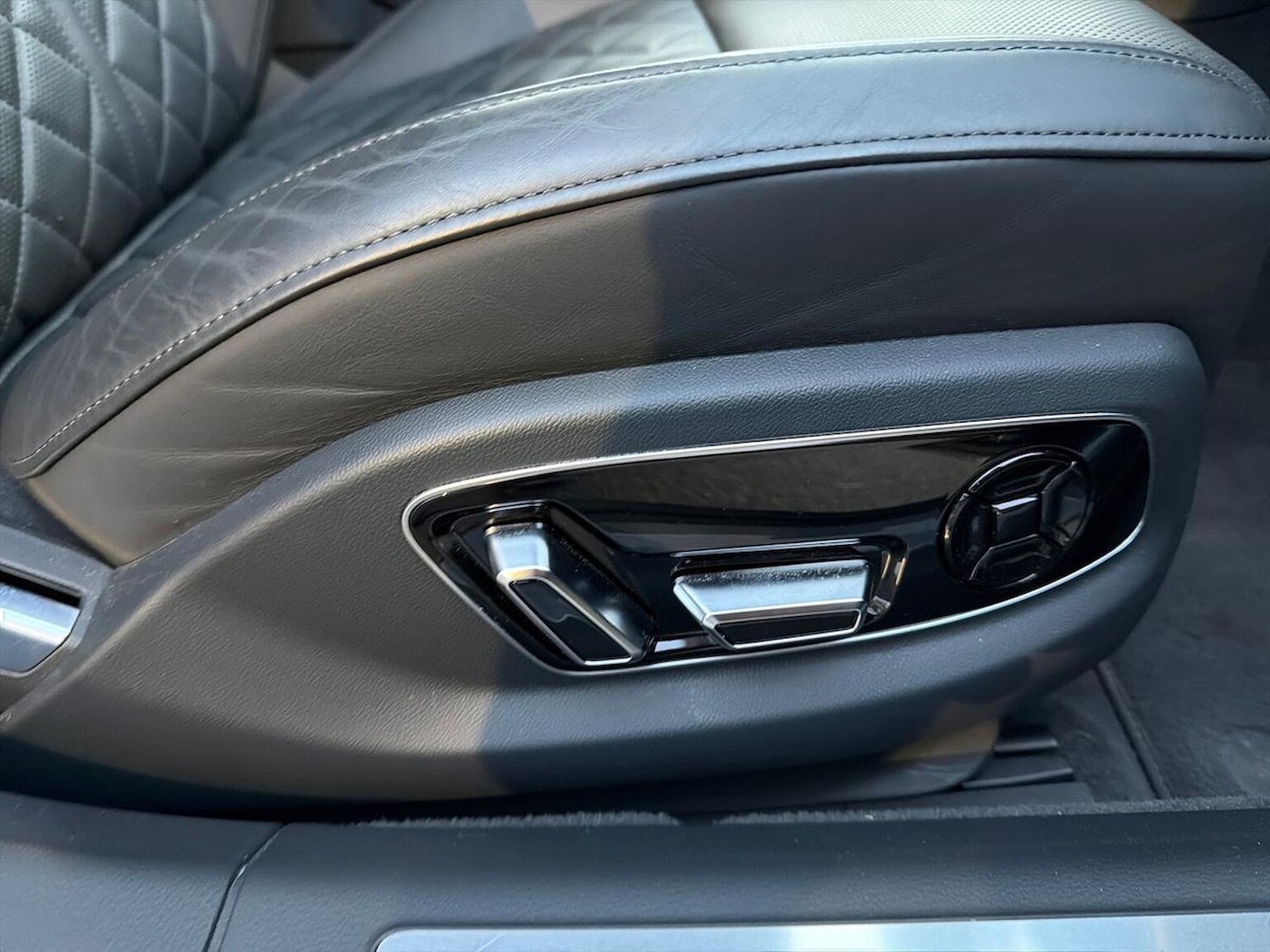 Used Audi A8 2023 for sale - 76506178: Photo 30