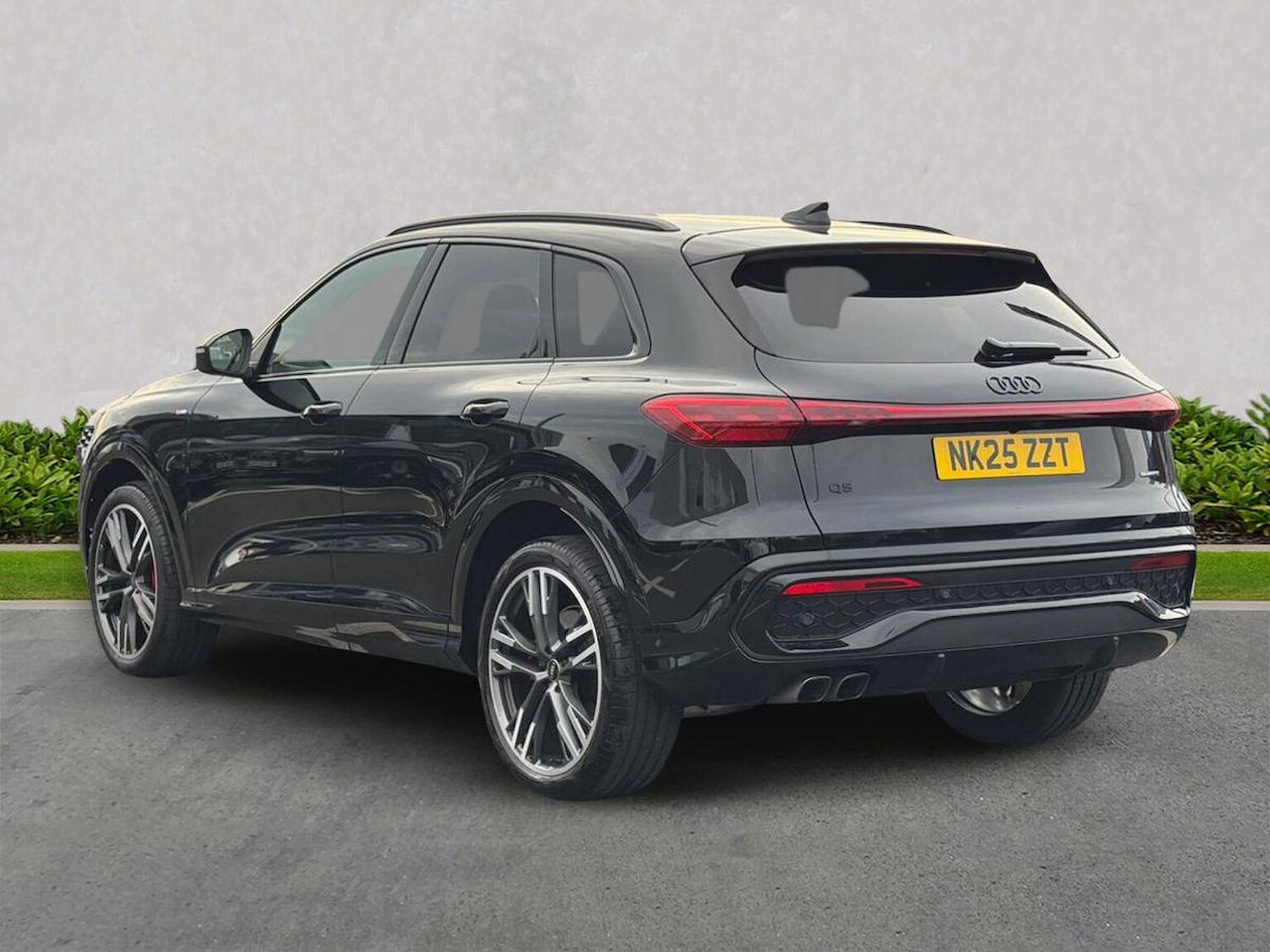 Used Audi Q5 2025 for sale - 76506181: Photo 2