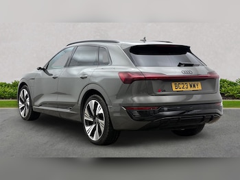 Used Audi Q8 2023 for sale - 79475005: Photo