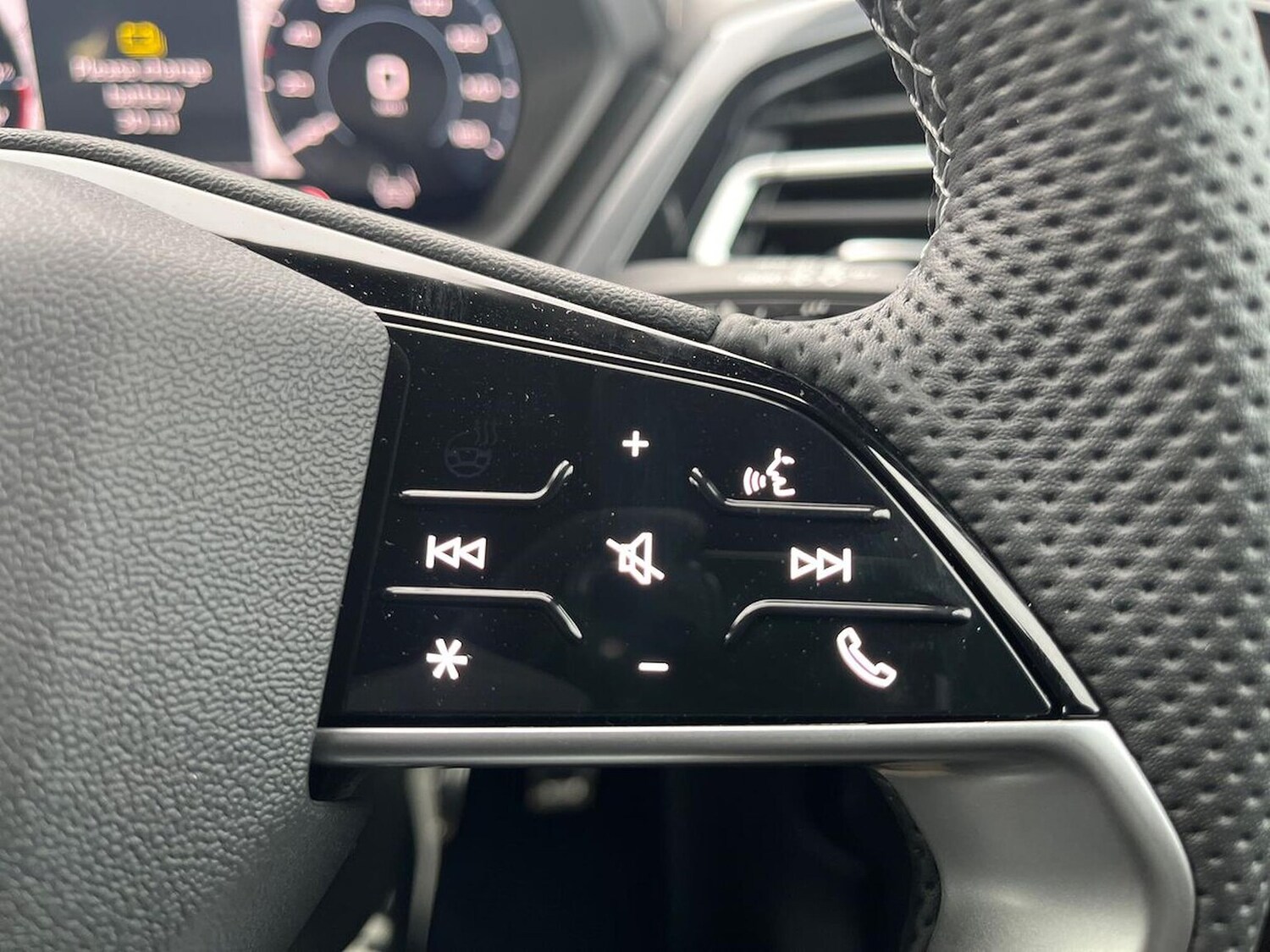 Used Audi Q4 e-tron 2025 for sale - 76369085: Photo 26