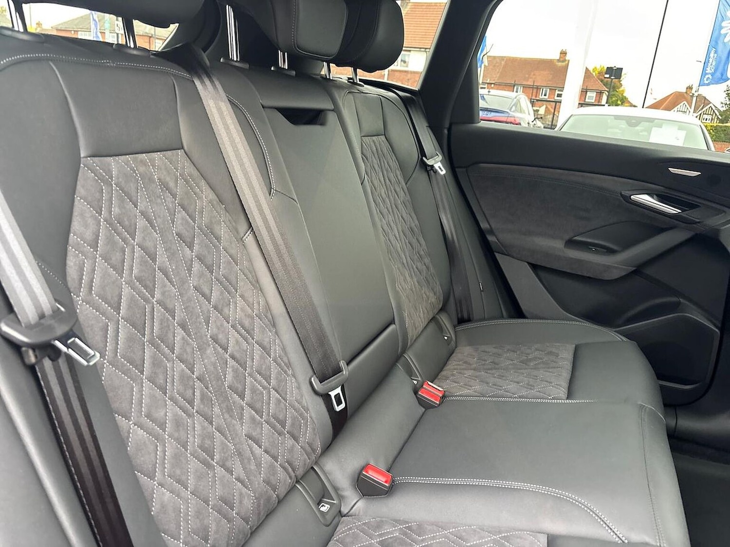 Used Audi Q6 e-tron 2025 for sale - 76762444: Photo 16