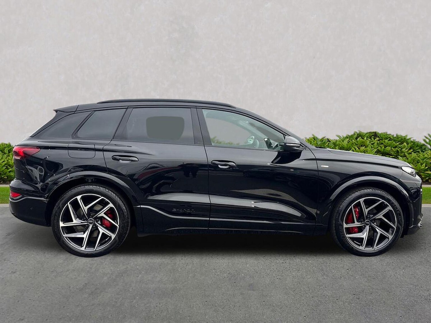 Used Audi Q6 e-tron 2025 for sale - 76762444: Photo 3