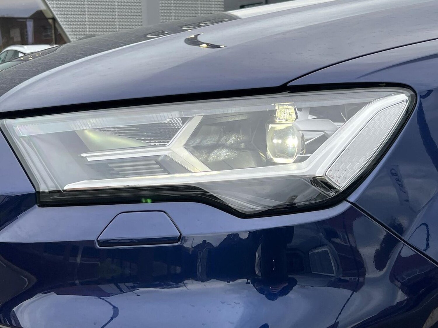 Used Audi Q7 2023 for sale - 77916102: Photo 32