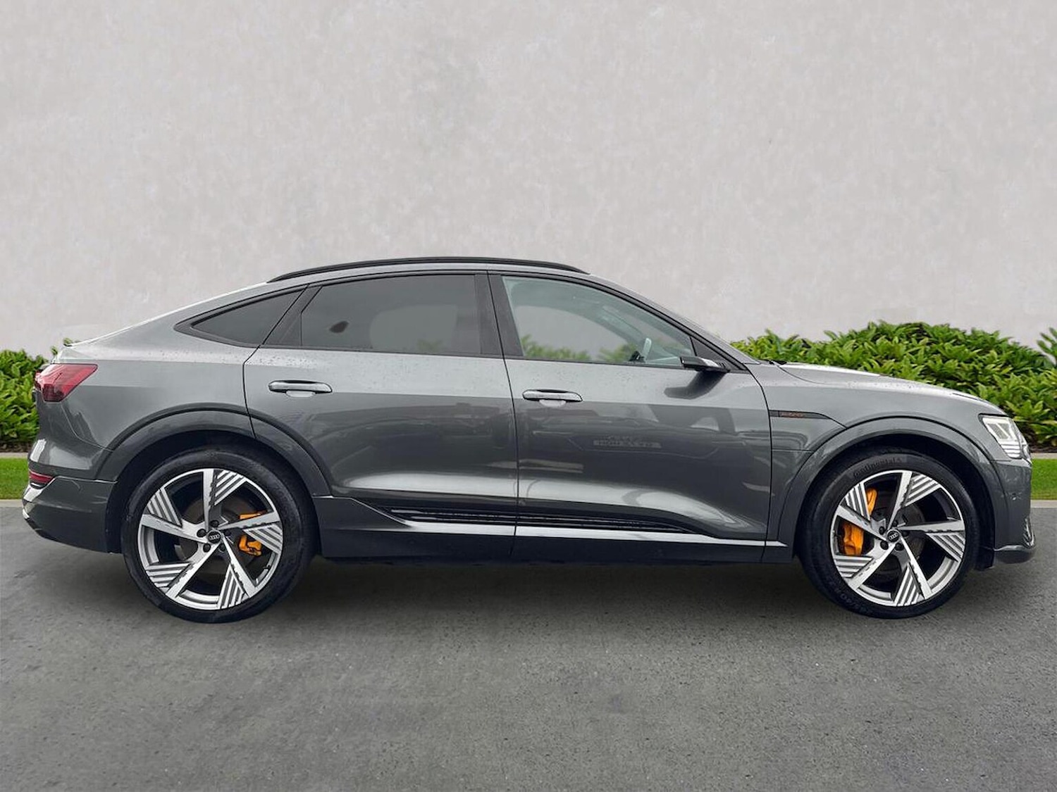 Used Audi e-tron 2022 for sale - 77743206: Photo 3