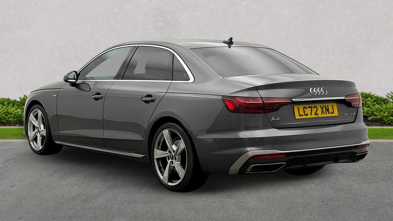 Used Audi A4 2022 for sale - 76897068: Photo 2