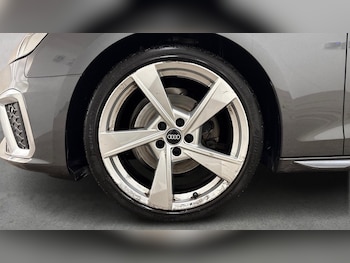 Used Audi A4 2022 for sale - 76897068: Photo