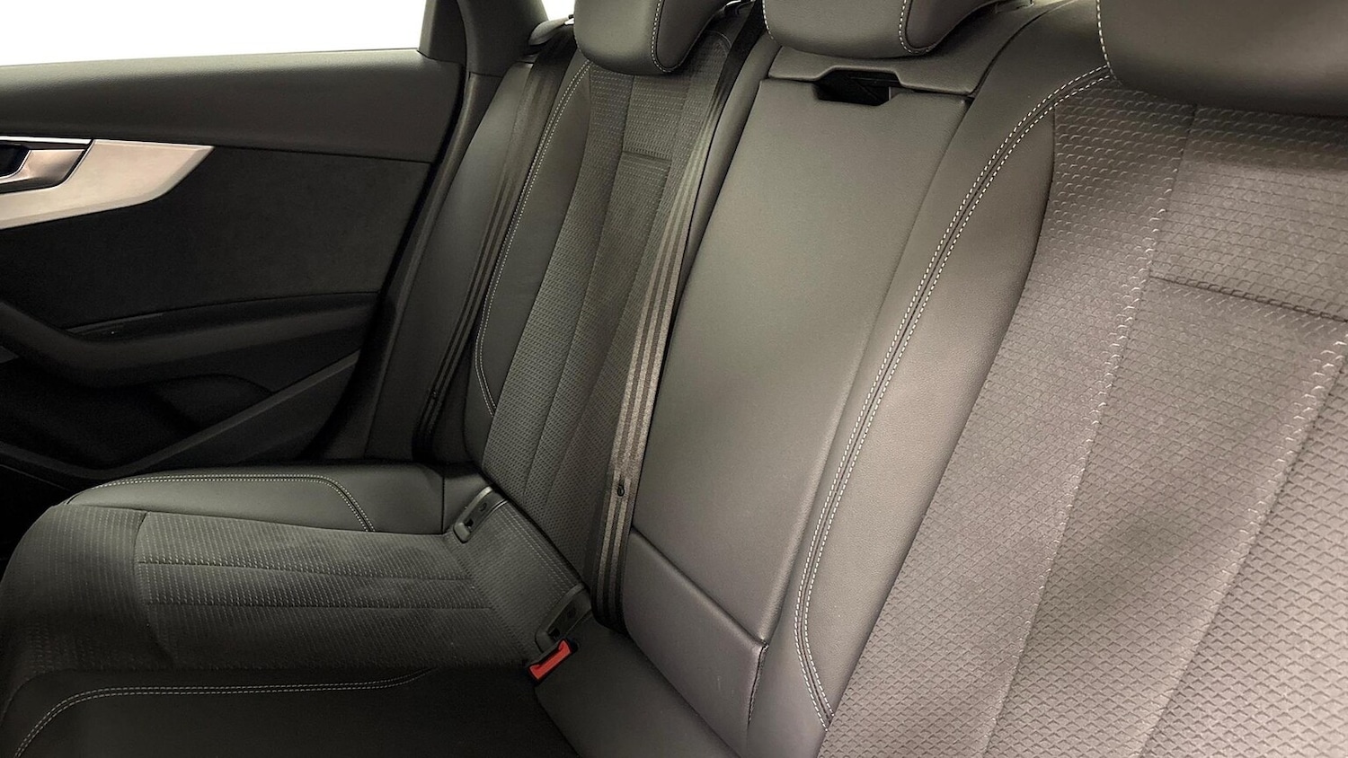 Used Audi A4 2022 for sale - 76897068: Photo 9