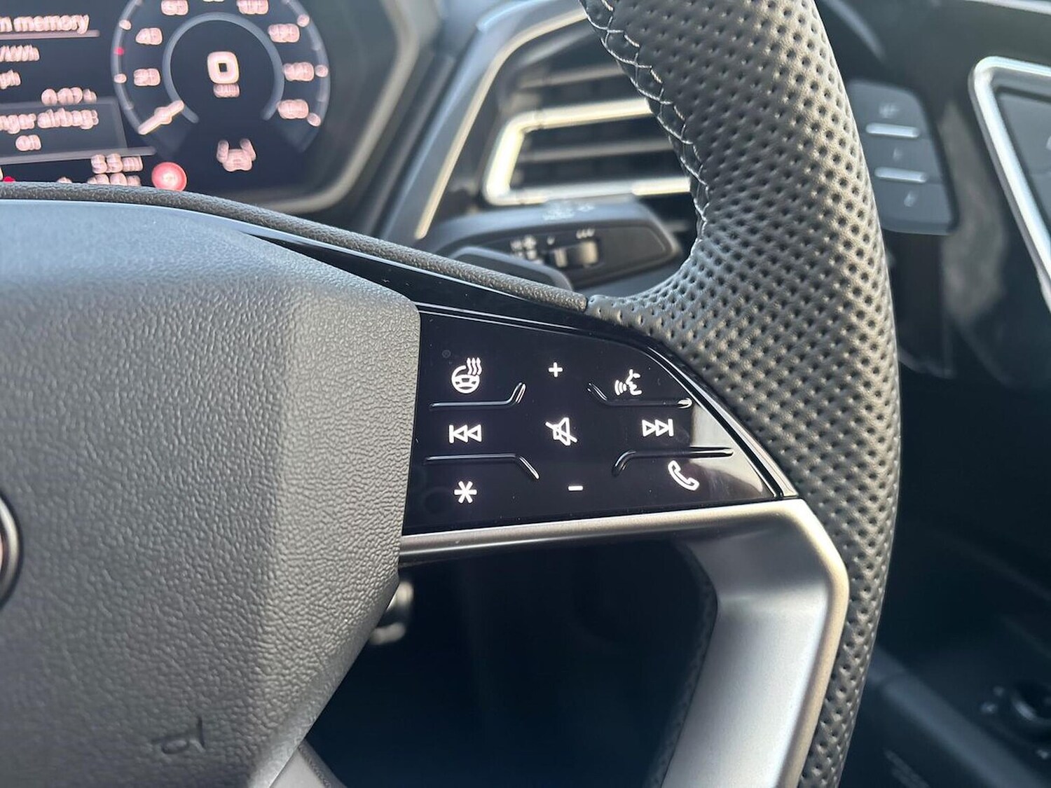 Used Audi Q4 e-tron 2025 for sale - 77489312: Photo 27