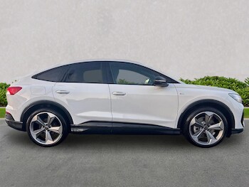 Used Audi Q4 e-tron 2025 for sale - 77489312: Photo