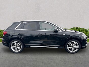 Used Audi Q3 2025 for sale - 77489397: Photo