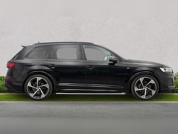Used Audi Q7 2023 for sale - 78894402: Photo
