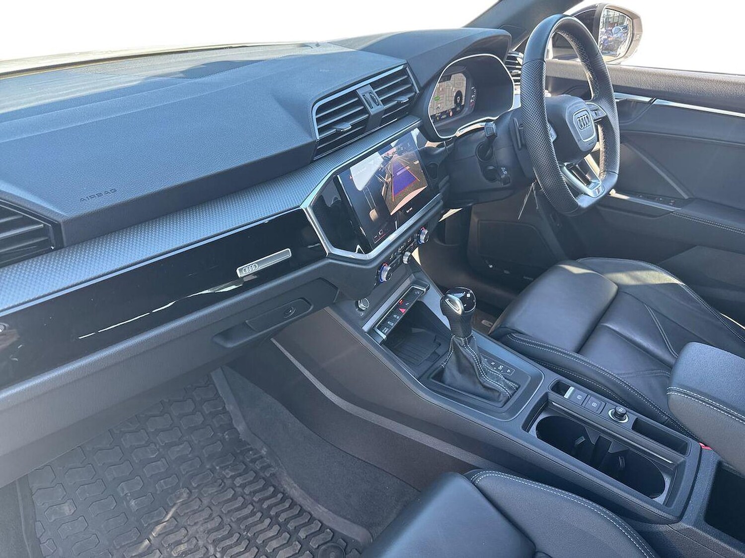 Used Audi Q3 2023 for sale - 78192879: Photo 9