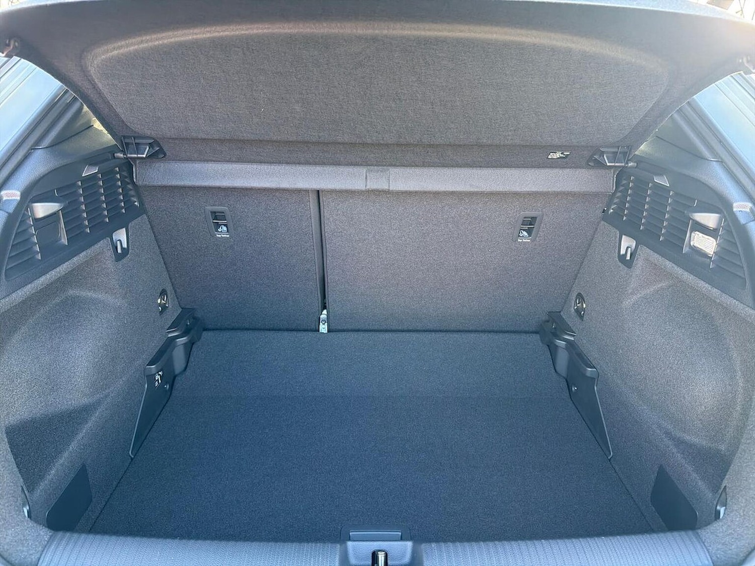 Used Audi Q2 2025 for sale - 76532445: Photo 17