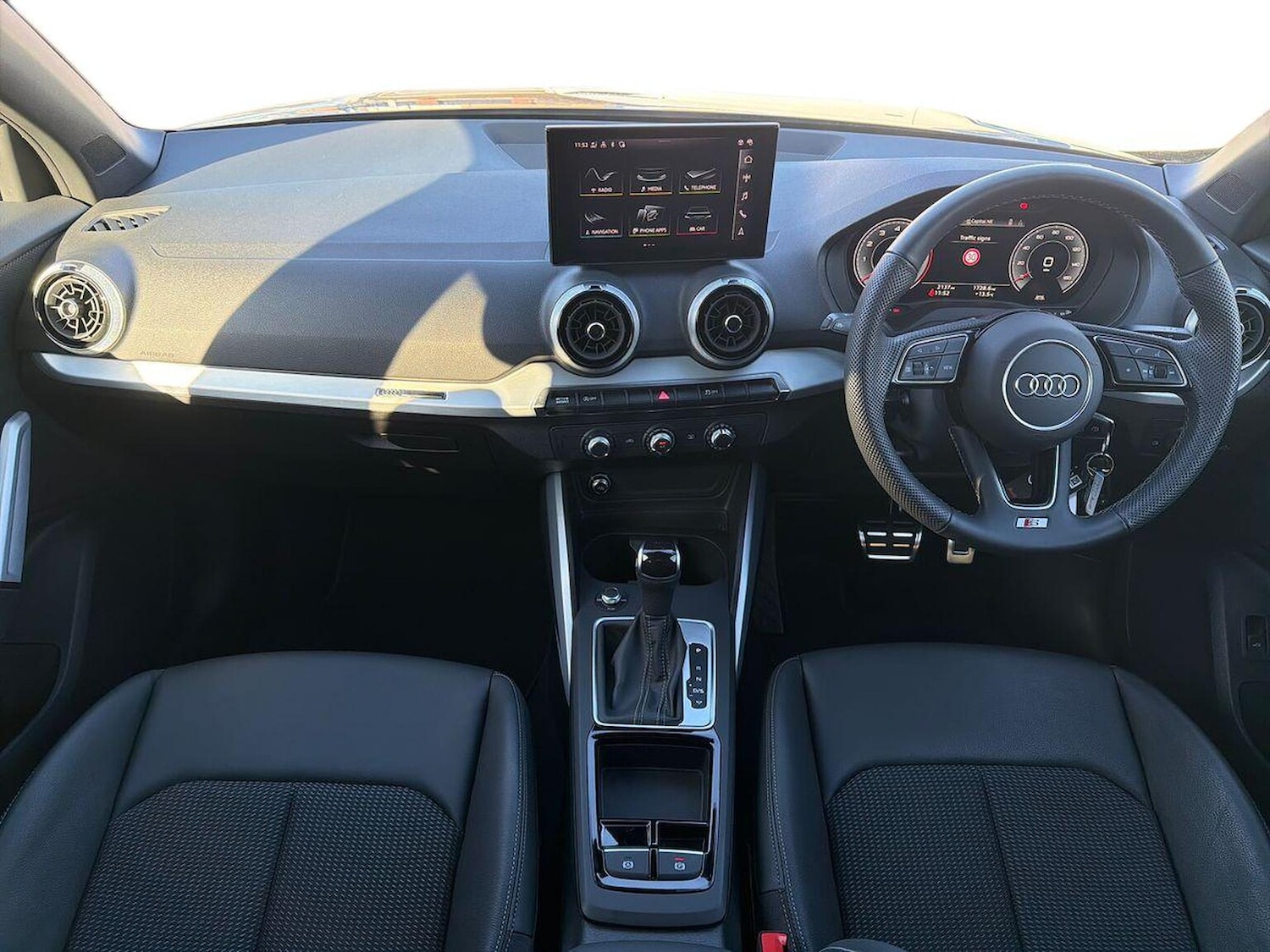 Used Audi Q2 2025 for sale - 76532445: Photo 8