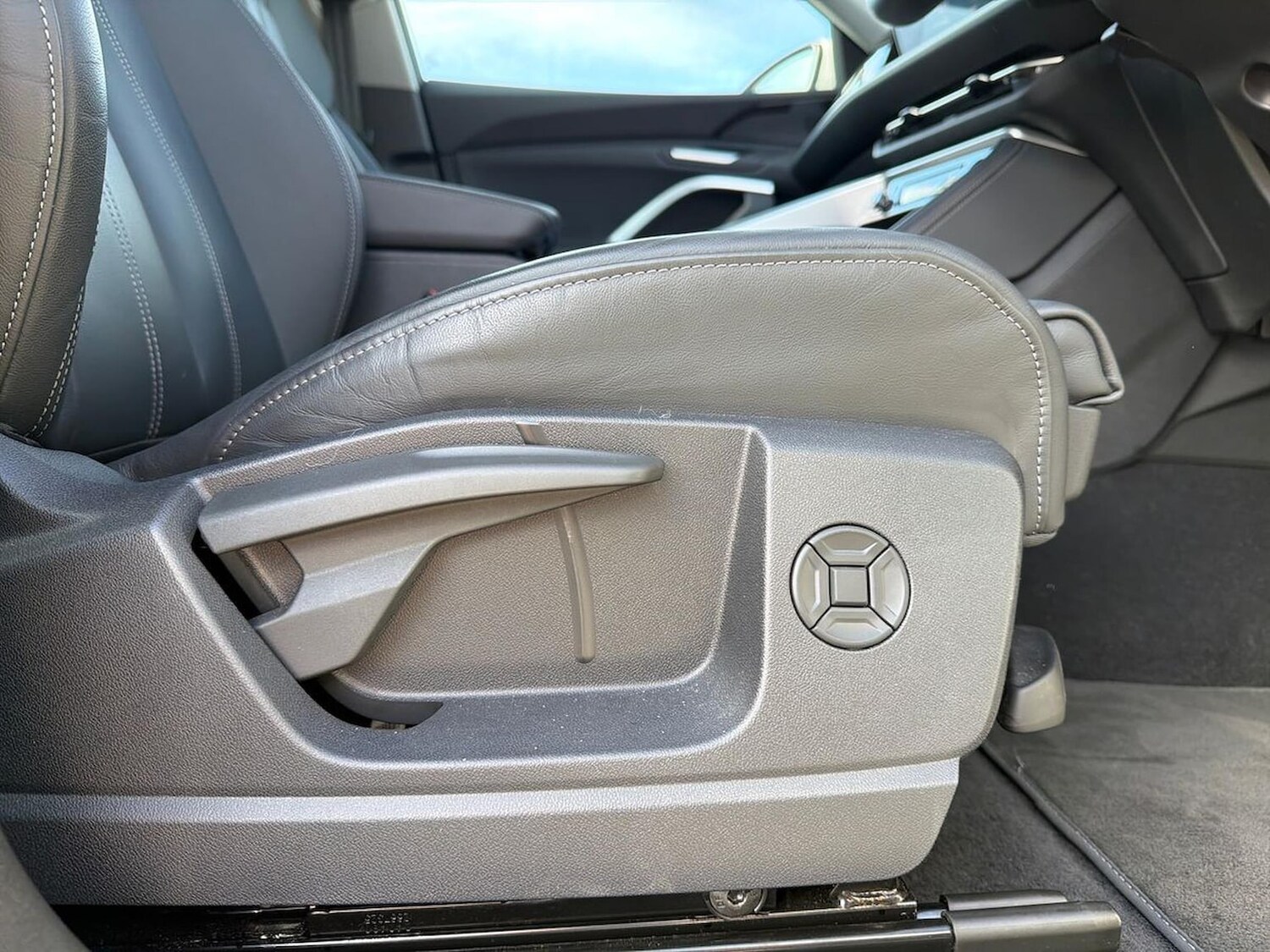 Used Audi Q5 2025 for sale - 78192885: Photo 32