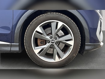 Used Audi Q4 e-tron 2022 for sale - 78820875: Photo