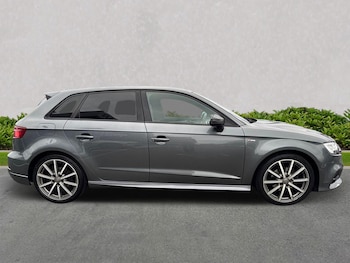 Used Audi A3 2018 for sale - 76187029: Photo