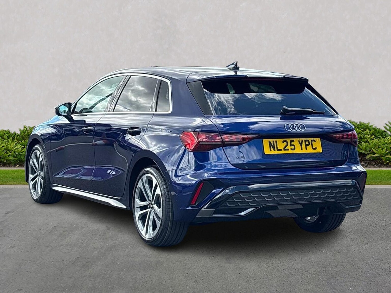 Used Audi A3 2025 for sale - 76461873: Photo 2