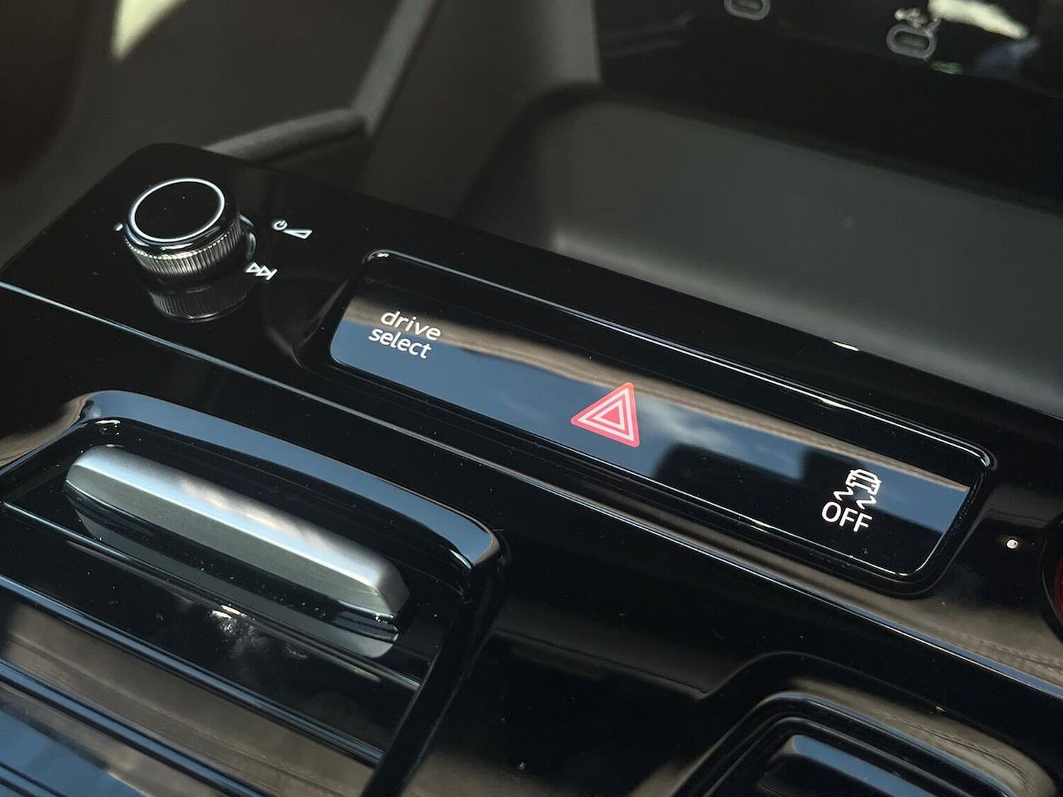 Used Audi Q6 e-tron 2025 for sale - 76174215: Photo 22