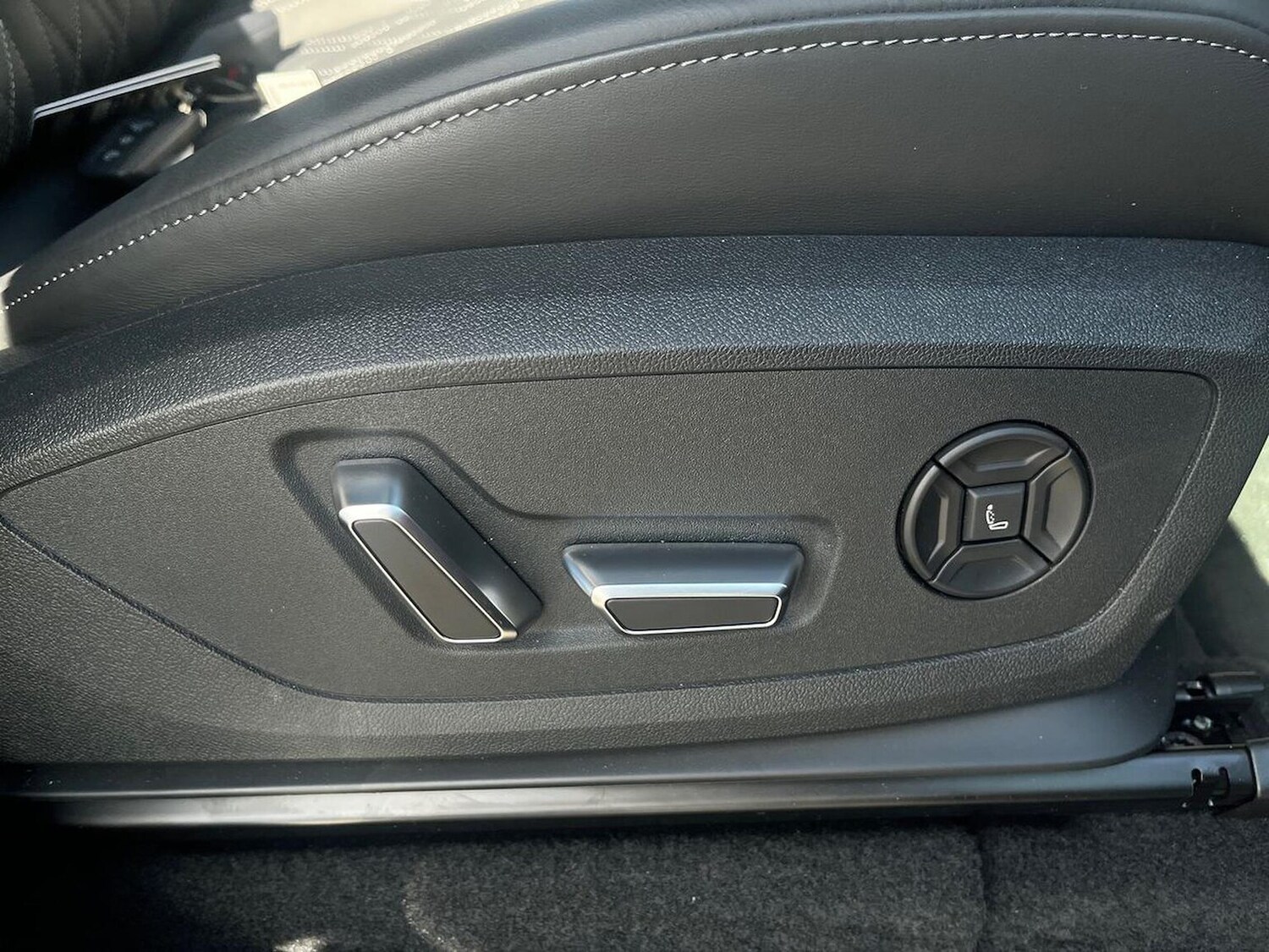 Used Audi Q6 e-tron 2025 for sale - 76174215: Photo 30