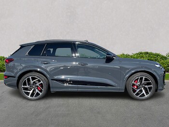Used Audi Q6 e-tron 2025 for sale - 76174215: Photo