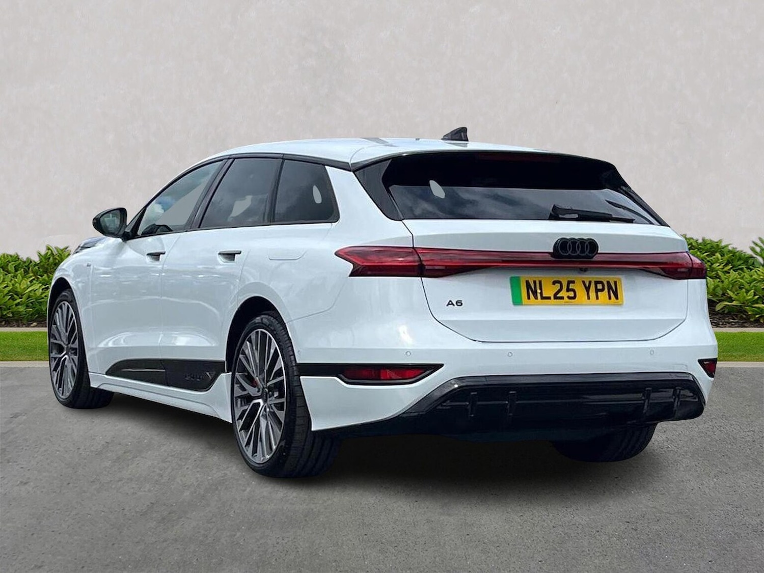 Used Audi A6 2025 for sale - 76170764: Photo 2