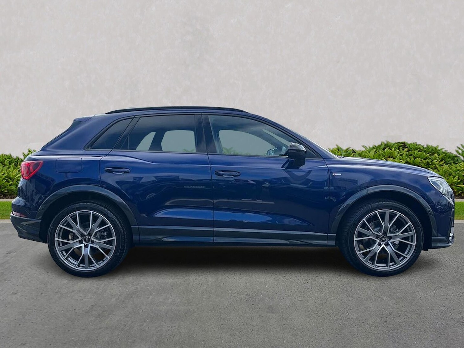 Used Audi Q3 2025 for sale - 76605596: Photo 3