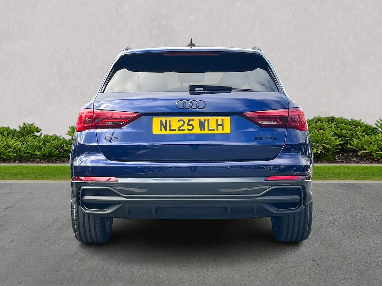 Used Audi Q3 2025 for sale - 76605596: Photo 4