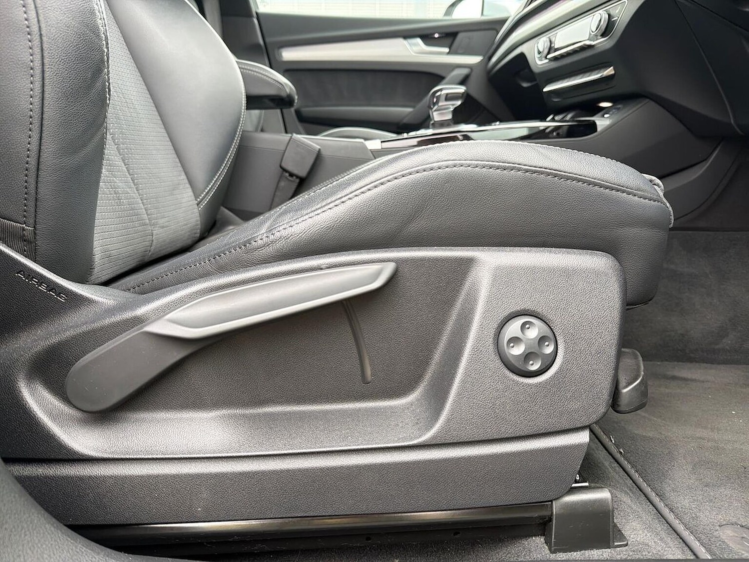 Used Audi Q5 2022 for sale - 76170763: Photo 30