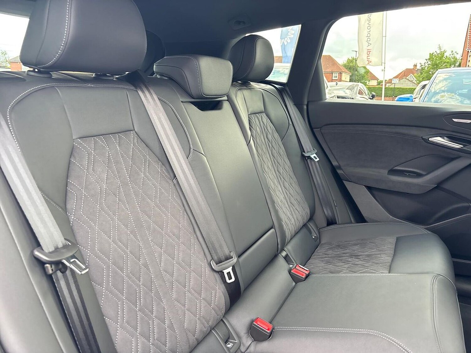 Used Audi Q6 e-tron 2025 for sale - 76174211: Photo 16