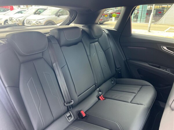 Used Audi Q4 e-tron 2025 for sale - 76027565: Photo 16
