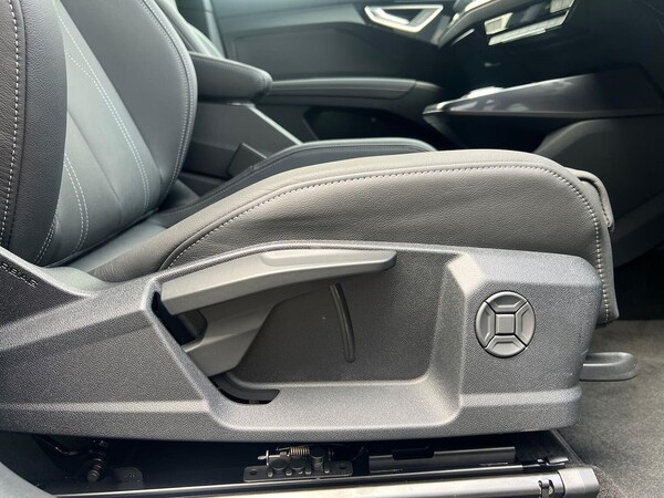 Used Audi Q4 e-tron 2025 for sale - 76027565: Photo 30