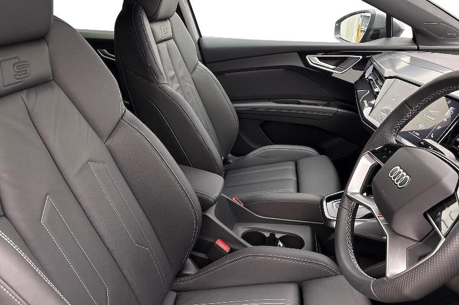 Used Audi Q4 e-tron 2025 for sale - 78192890: Photo 12