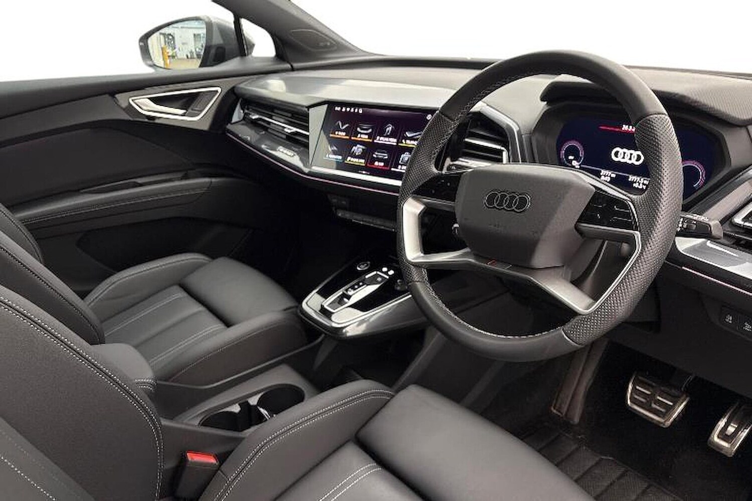 Used Audi Q4 e-tron 2025 for sale - 78192890: Photo 13