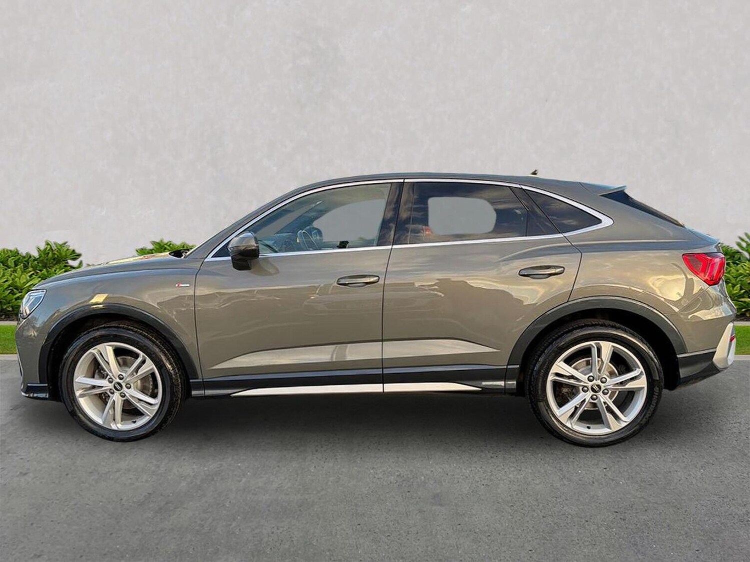 Used Audi Q3 2020 for sale - 76897062: Photo 19