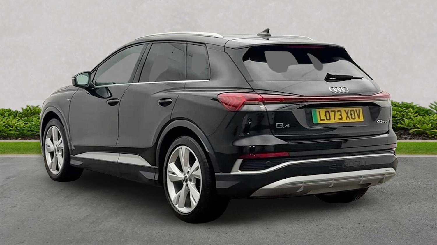 Used Audi Q4 e-tron 2023 for sale - 77059831: Photo 2