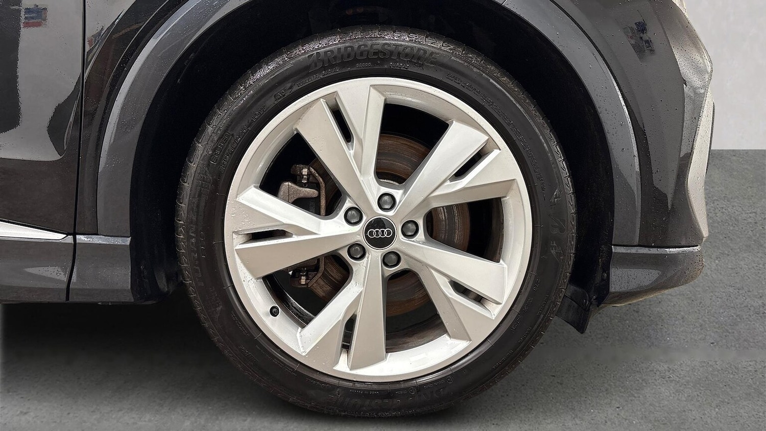 Used Audi Q4 e-tron 2023 for sale - 77059831: Photo 4