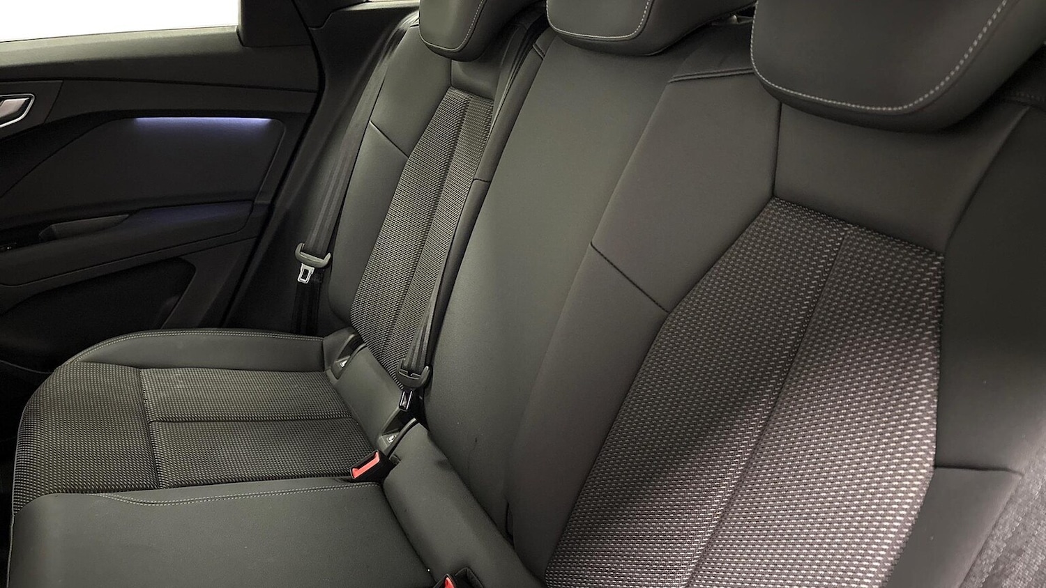 Used Audi Q4 e-tron 2023 for sale - 77059831: Photo 9